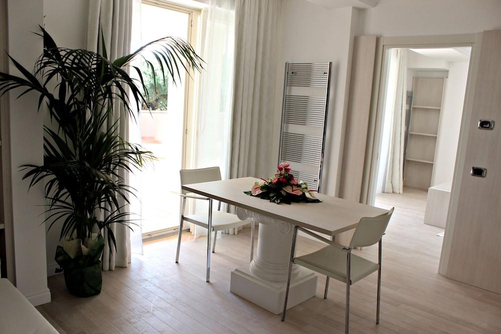 Boutique Hotel Paradiso Bovelacci Milano Marittima Eksteriør bilde