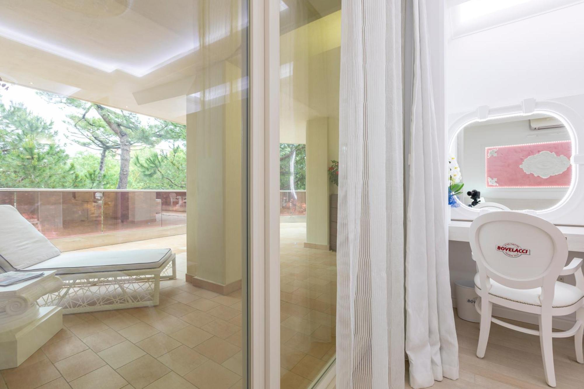 Boutique Hotel Paradiso Bovelacci Milano Marittima Eksteriør bilde