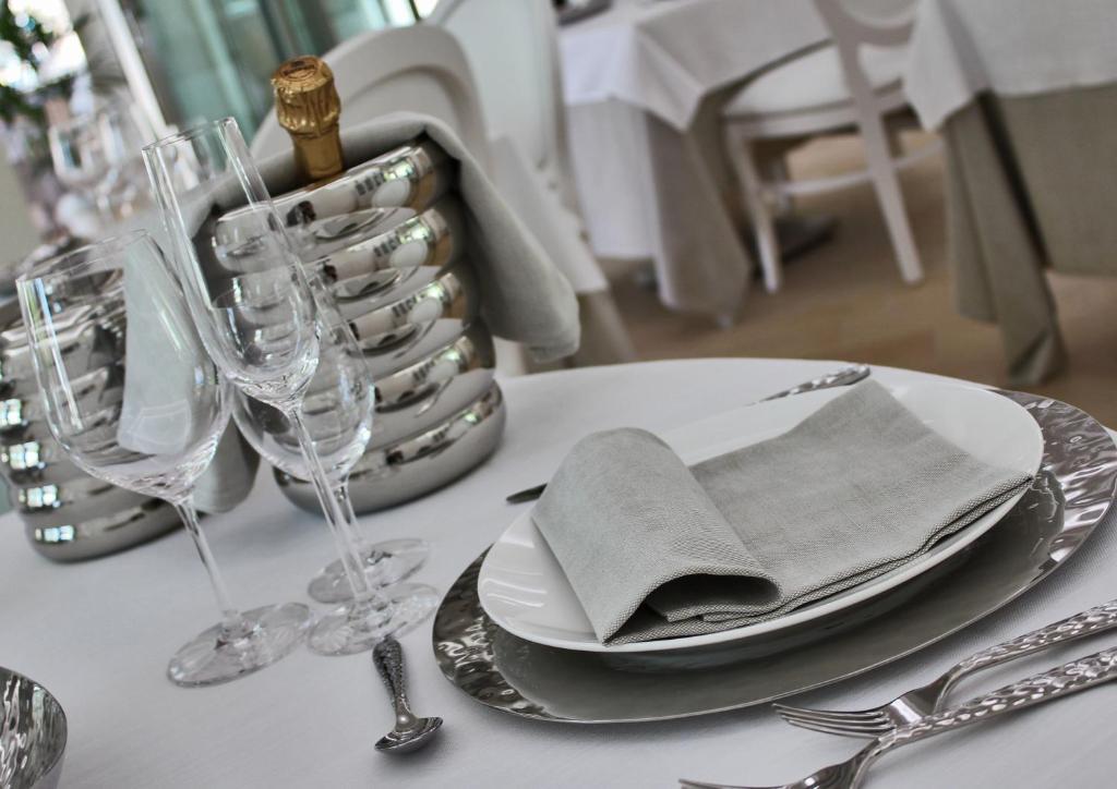 Boutique Hotel Paradiso Bovelacci Milano Marittima Eksteriør bilde