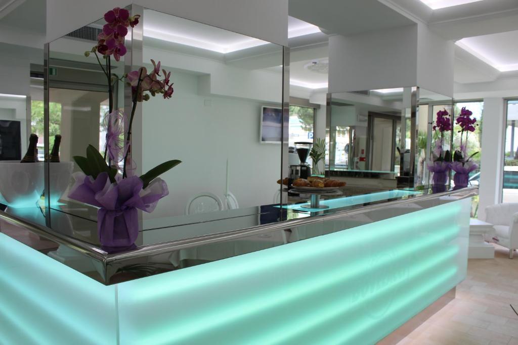 Boutique Hotel Paradiso Bovelacci Milano Marittima Eksteriør bilde