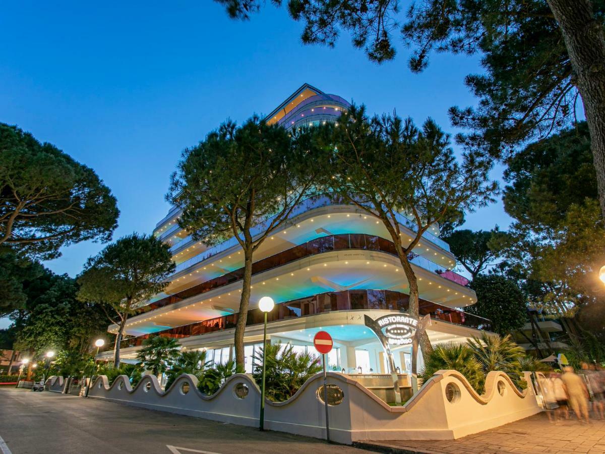 Boutique Hotel Paradiso Bovelacci Milano Marittima Eksteriør bilde